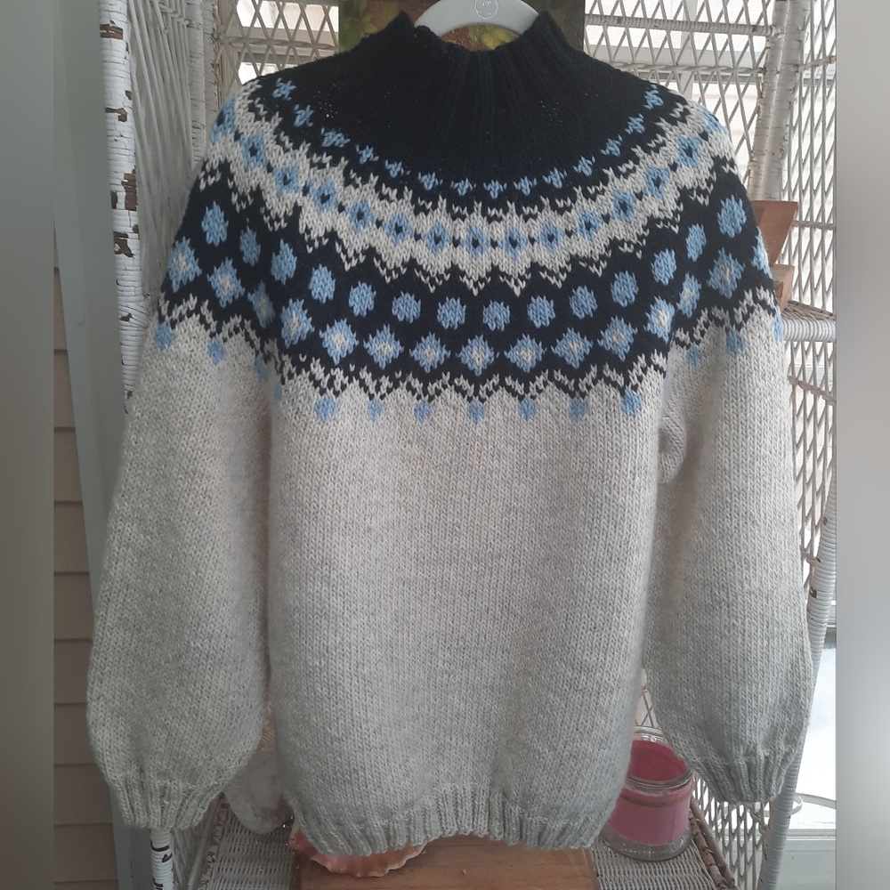 Icelandic STYLE ...Sweater Knit with CONSITT WOOLS Soft Spun